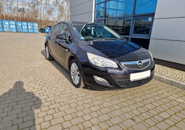 Opel Astra cena 23900 przebieg: 164000, rok produkcji 2010 z Płock małe 326